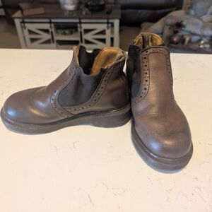 Dr. Martens Brown Chelsea Boots Classic Design